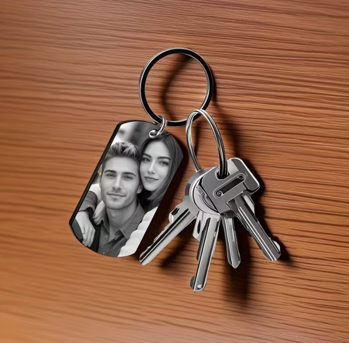 FLOWERS HUA Personalized Stainless Steel Keychain - Laser-Engraved Photo Gift for Dad, Boyfriend, Girlfriend, Loved Ones - Customizable Keepsake with Heartfelt Design, Gift for Her, Perfect for Valentine'S Day