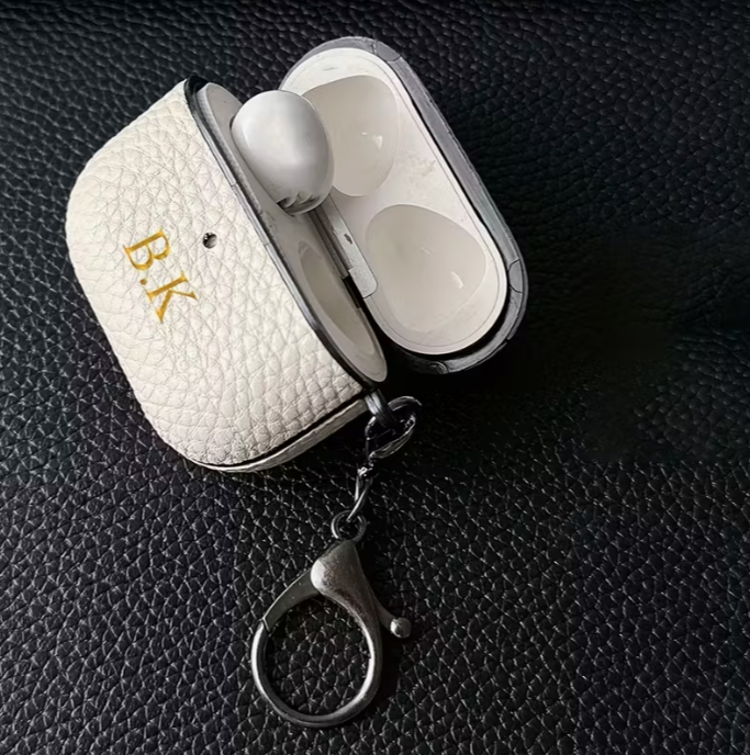 Personalized Golden Initials Letter Custom Earphone Case for 1 2 3 4 Pro 2 with Luxury Synthetic Leather Lychee Pattern TPU Cover and Keychain
