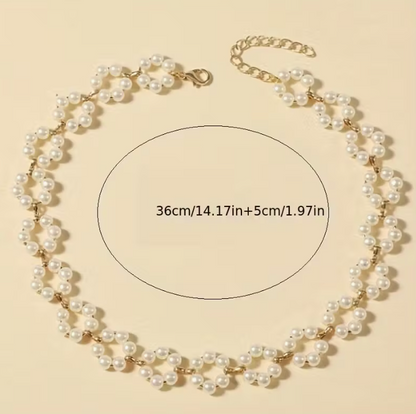 JQ7221 Women's Retro Minimalist Imitation Pearl Necklace - Golden-Tone Chain with White Imitation Pearl, Lightweight Elegant Clavicle Chain for Daily Wear & Parties, Timeless Versatile Jewelry Gift, Party Accessory
