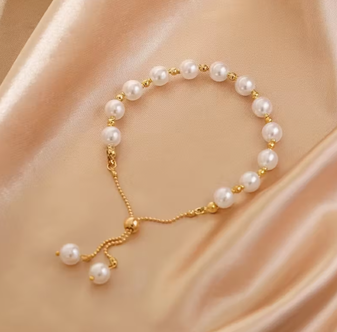 1pc Women'S Elegant Imitation Pearl Bracelet - Minimalist Everyday & Formal Jewelry with Delicate Chain, KC Golden Plated Imitation Pearl Chain for Everyday, Parties, Gifts - Year-Round Luxury Accessory for Women & Teens, Party Accessory