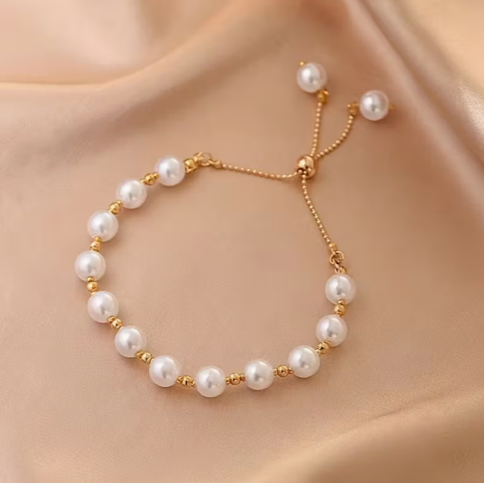 1pc Women'S Elegant Imitation Pearl Bracelet - Minimalist Everyday & Formal Jewelry with Delicate Chain, KC Golden Plated Imitation Pearl Chain for Everyday, Parties, Gifts - Year-Round Luxury Accessory for Women & Teens, Party Accessory