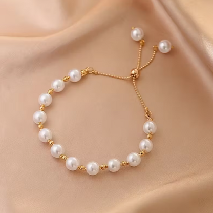 1pc Women'S Elegant Imitation Pearl Bracelet - Minimalist Everyday & Formal Jewelry with Delicate Chain, KC Golden Plated Imitation Pearl Chain for Everyday, Parties, Gifts - Year-Round Luxury Accessory for Women & Teens, Party Accessory