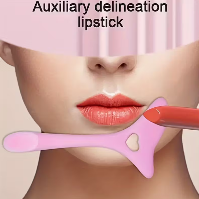 A Three-Piece Multifunctional Eye Makeup Tool Set, Including a Lash Comb, a Curved Eyebrow Razor, And Eyebrow Scissors, Suitable for Beginners.