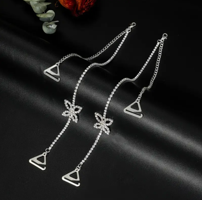 Elegant Sparkling Butterfly Body Chain - Adjustable Rhinestone Shoulder Strap, Chic Off-Shoulder Accessory for Parties & Daily Wear